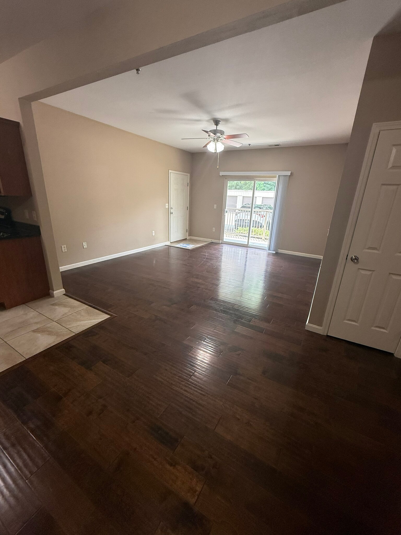 Building Photo - Weinbach Manor Apartments