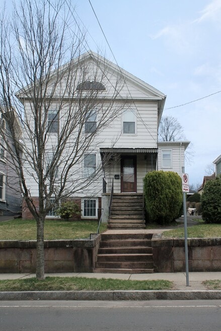 Building Photo - 651 Quinnipiac Ave