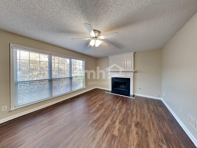 Building Photo - 2237 Tallapoosa Dr