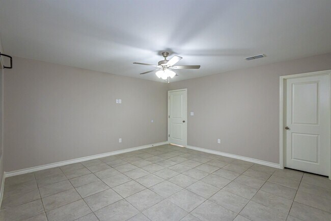 Building Photo - 2203 Durazno Ct