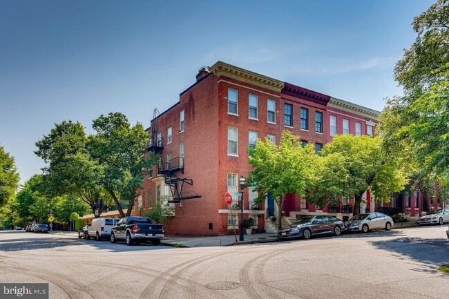 Building Photo - 1435 Bolton St