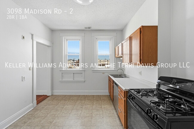 Building Photo - 3098 Madison Rd