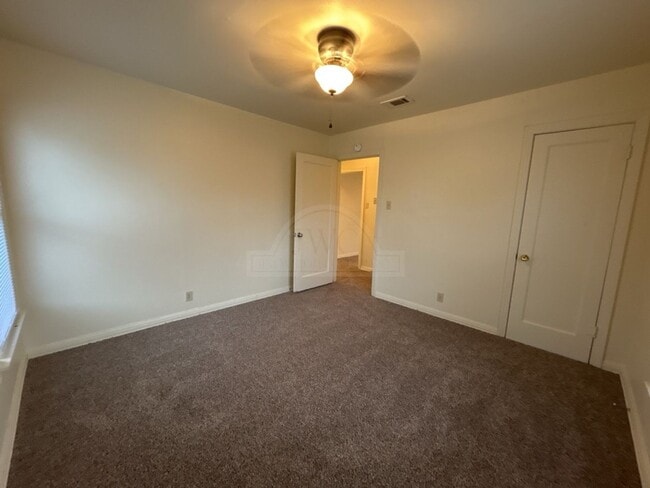 Building Photo - 1206 Culp Ave