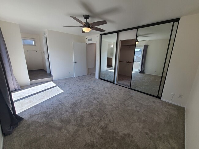 Building Photo - Spacious Two story 3 bed 2.5 baths + 2 car garage in great school district.