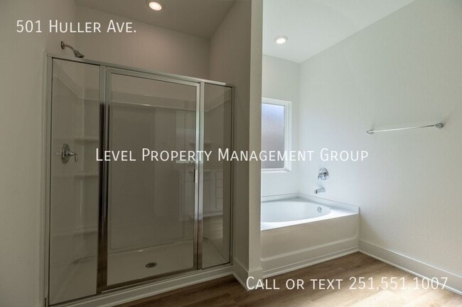 Building Photo - 501 Huller Ave