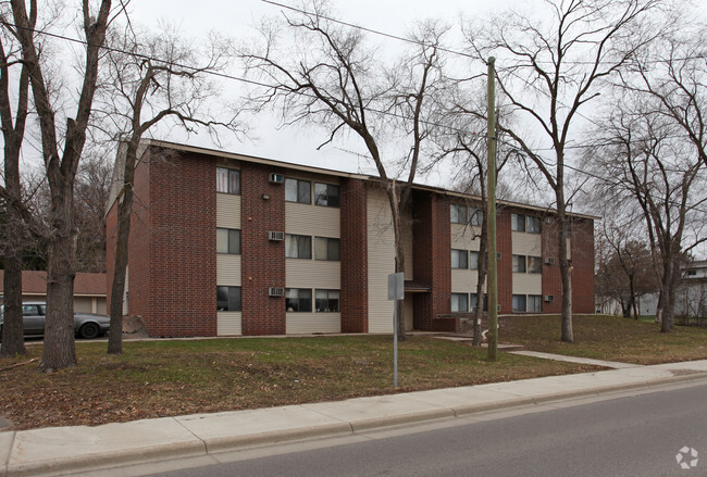 River Knoll Apartments - 820 Benton Dr Sauk Rapids MN 56379 | Apartment ...