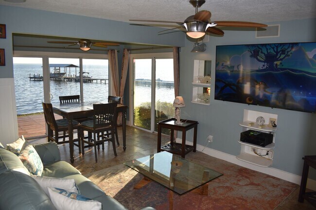 Building Photo - Waterfront Paradise - Fully Furnished Town...