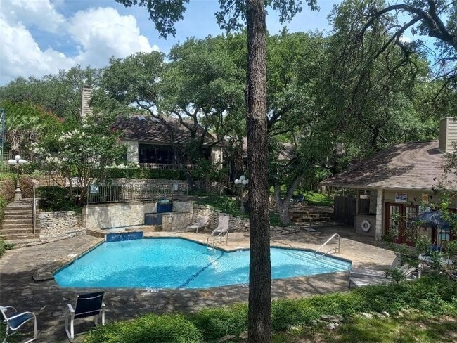 Building Photo - 3809 Spicewood Springs Rd