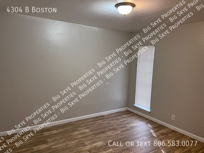 Building Photo - 4304 B Boston
