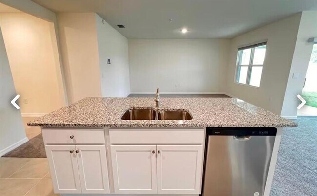 Building Photo - 2073 Doe Run Dr