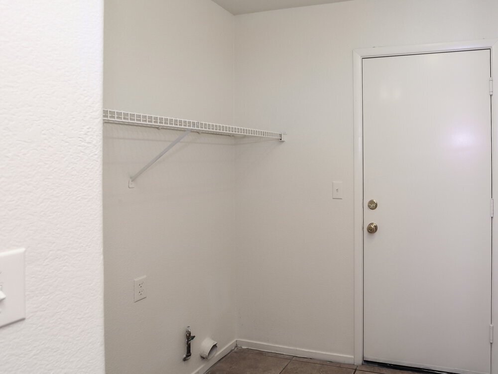 Building Photo - 5516 Cloudy Glen St