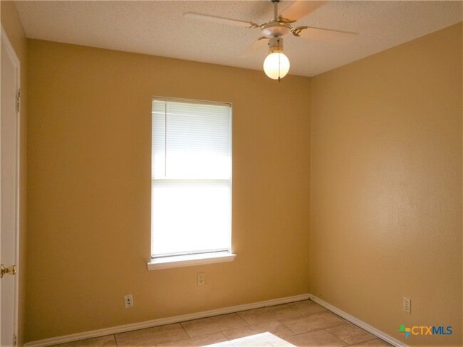 Building Photo - 1510 Westway Dr