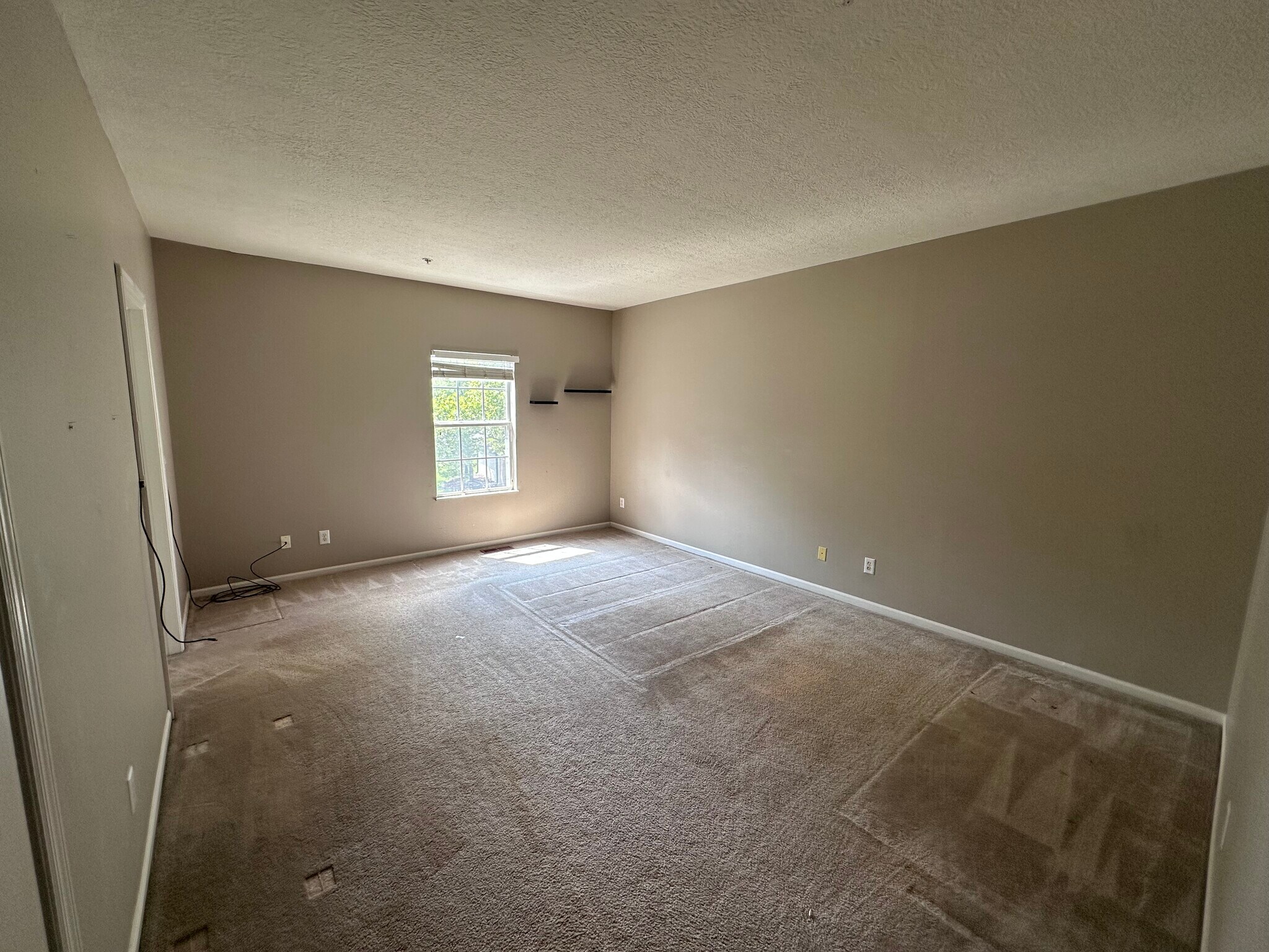 Building Photo - 6015 Craughwell Ln