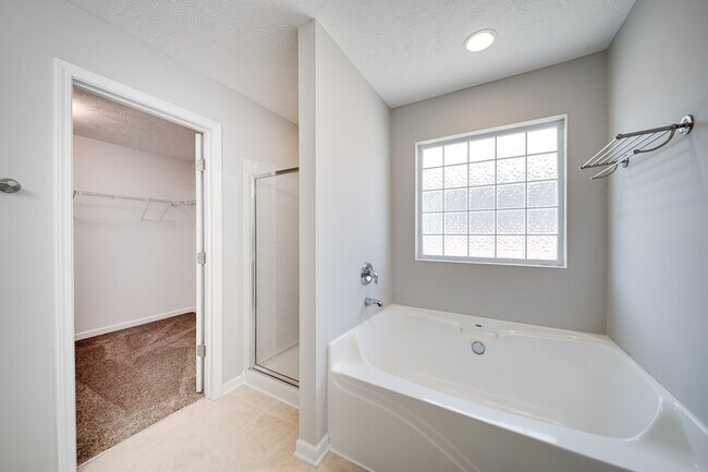 Building Photo - 1005 Gannett Rd