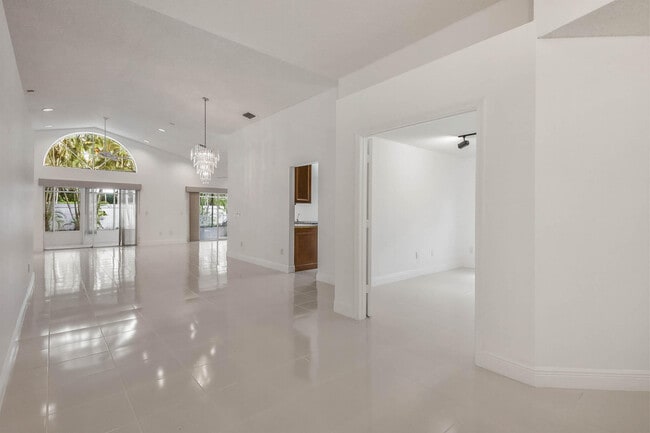 Building Photo - 13596 Weyburne Dr