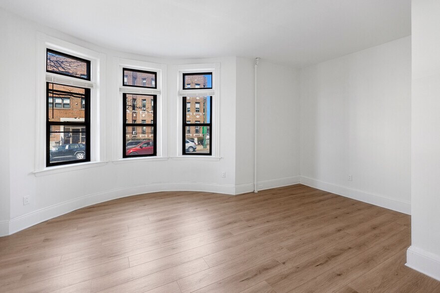 Building Photo - 864 Huntington Ave