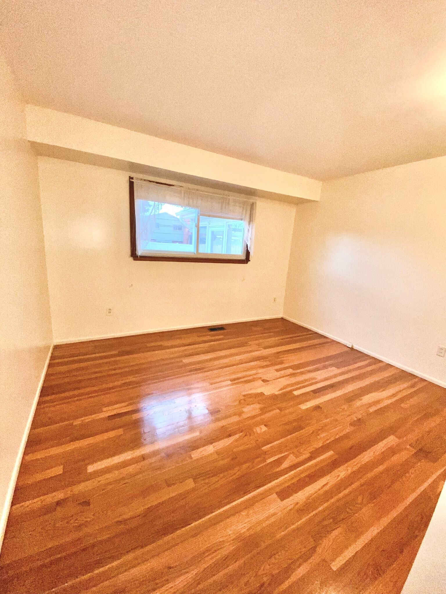 Building Photo - 4505 Shenandoah Ave