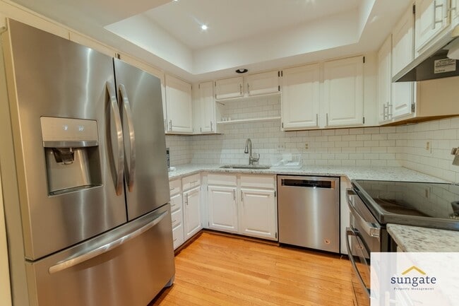 Building Photo - 1016 Arborwood Pl