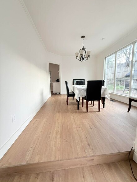 Building Photo - 3705 Windover Dr