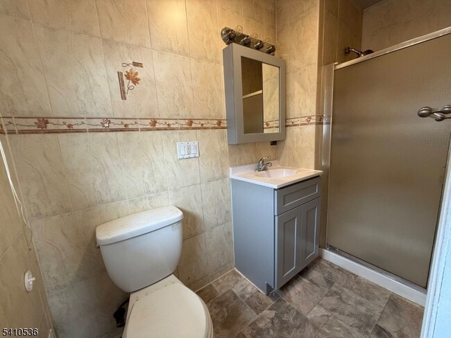 Building Photo - 17 Daka Ct