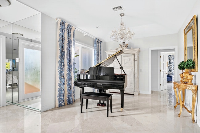 Building Photo - 107 E Inlet Dr