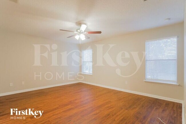 Building Photo - 1209 Splendid Ravine St