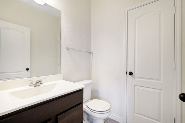 Building Photo - Elegant Two-Story Home with Spacious Loft and Private Green Belt Views