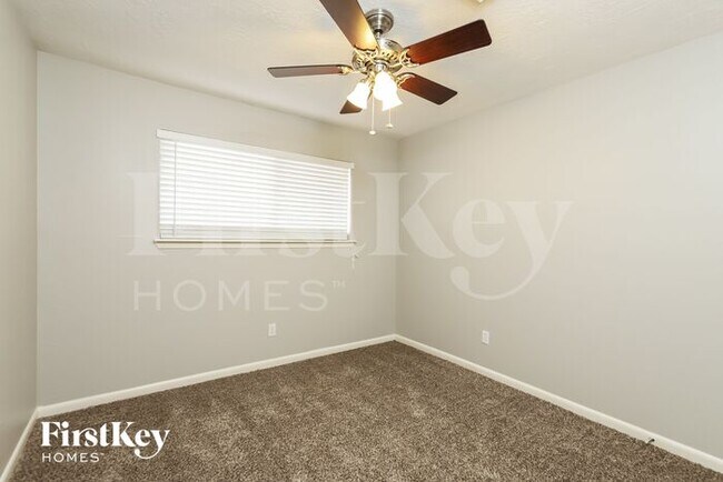 Building Photo - 10715 Kirkvale Dr