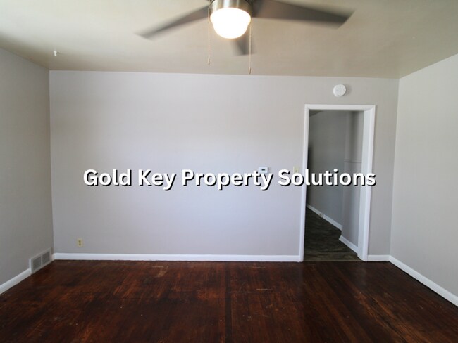 Building Photo - 2903 1/2-2418-2412 Central Ave