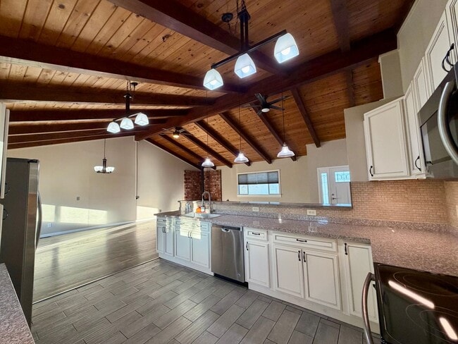 Building Photo - 3 BED 2 BATH HOME IN COTTONWOOD, CA WITH ACREAGE & $500 MOVE IN SPECIAL