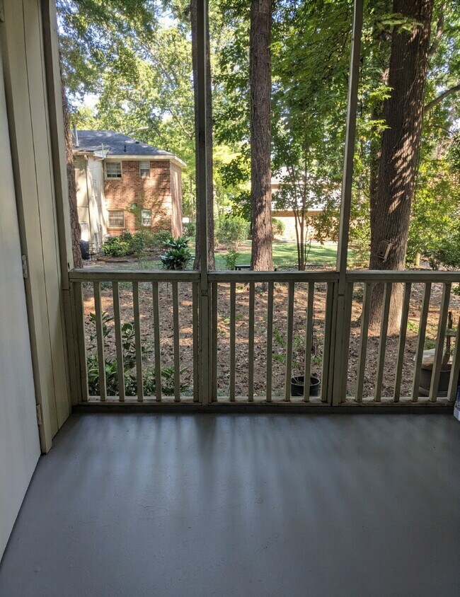 Building Photo - One bedroom opportunity in Five Points!