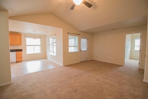 Building Photo - Cute, clean 2 bedroom upstairs apartment with balcony.