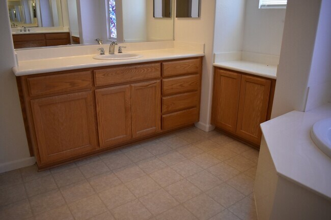 Building Photo - 1220 CAVALAIRE Ct