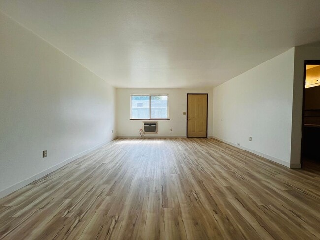Building Photo - Non-Refundable & Security Deposit Total: $1300.00