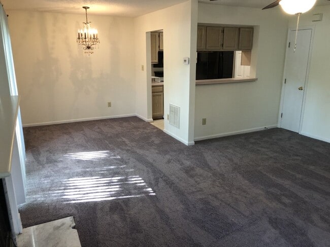 Building Photo - 5 Salt Marsh Quay