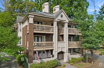 Building Photo - Unique 3 Bedroom/ 3 Full Bathroom 2 Story ...