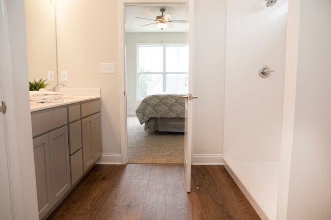 Building Photo - 8115 Chapel Hill Ln