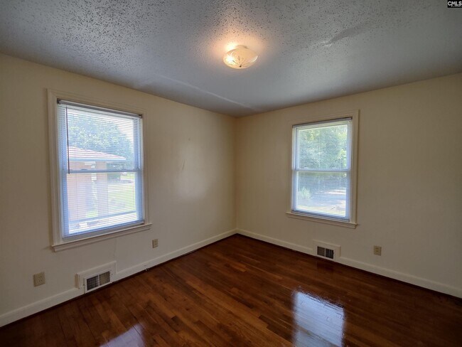 Building Photo - 3638 Truman St