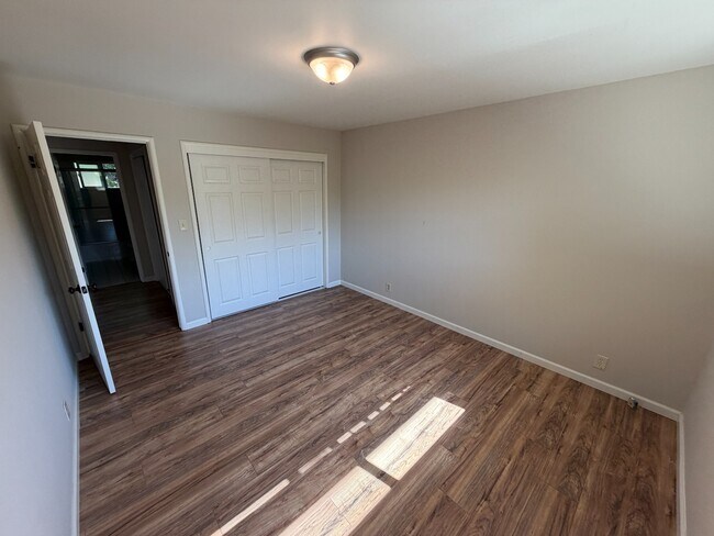 Building Photo - Sunnyvale 1BR with Private Patio, Fenced Yard, and Covered Parking – Prime Location, Great Schools