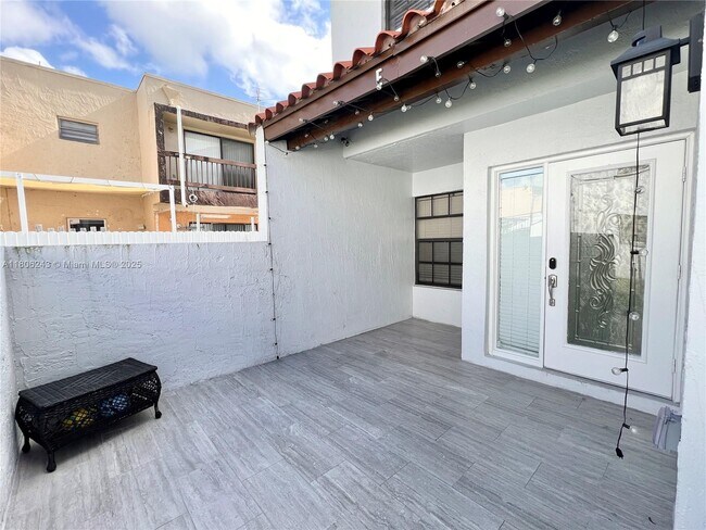 Building Photo - 6241 SW 138th Ct