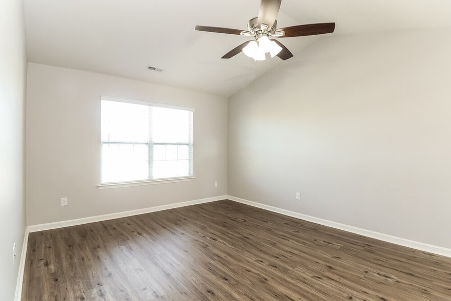 Building Photo - 3063 Green Apple Dr