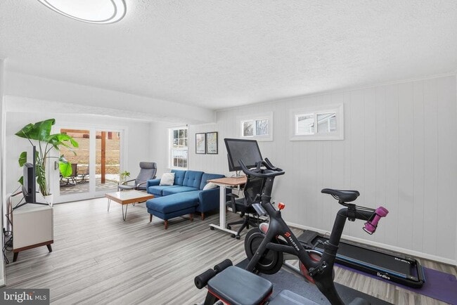 Building Photo - 2207 Victor Ct