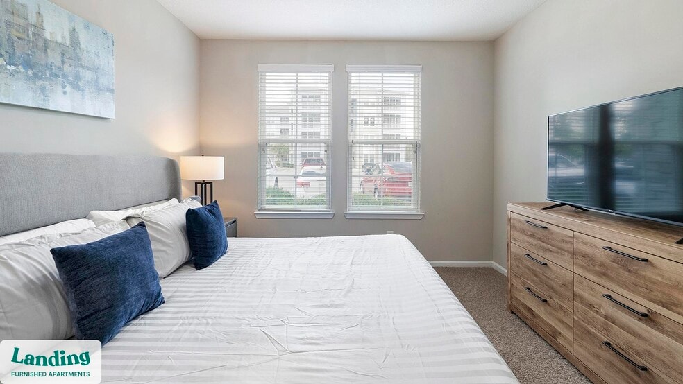 Building Photo - 2300 Tapestry Park Dr