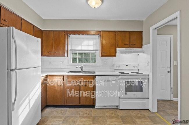 Building Photo - 1036 Whitehall Pl