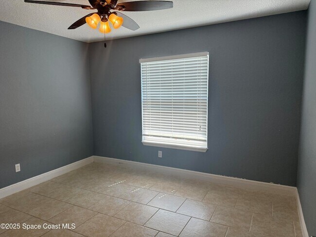 Building Photo - 189 Ocean Breeze Cir