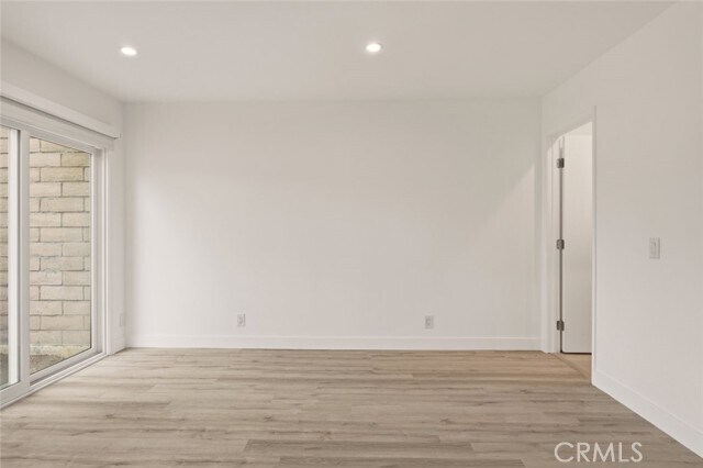 Building Photo - 725 Palomares Ave