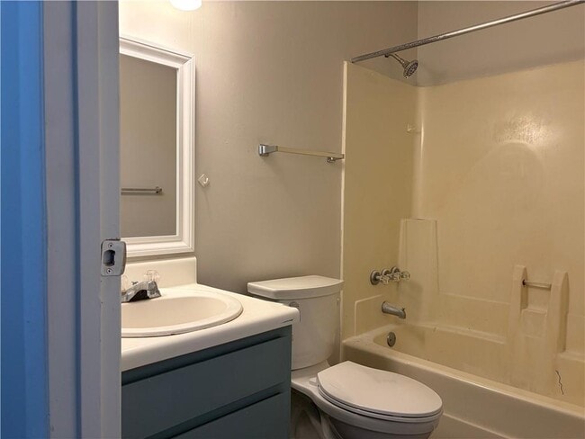 Building Photo - 3 Eastview Cir