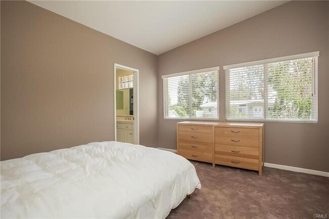 Building Photo - Charming 3-Bedroom Woodland Hills Home wit...