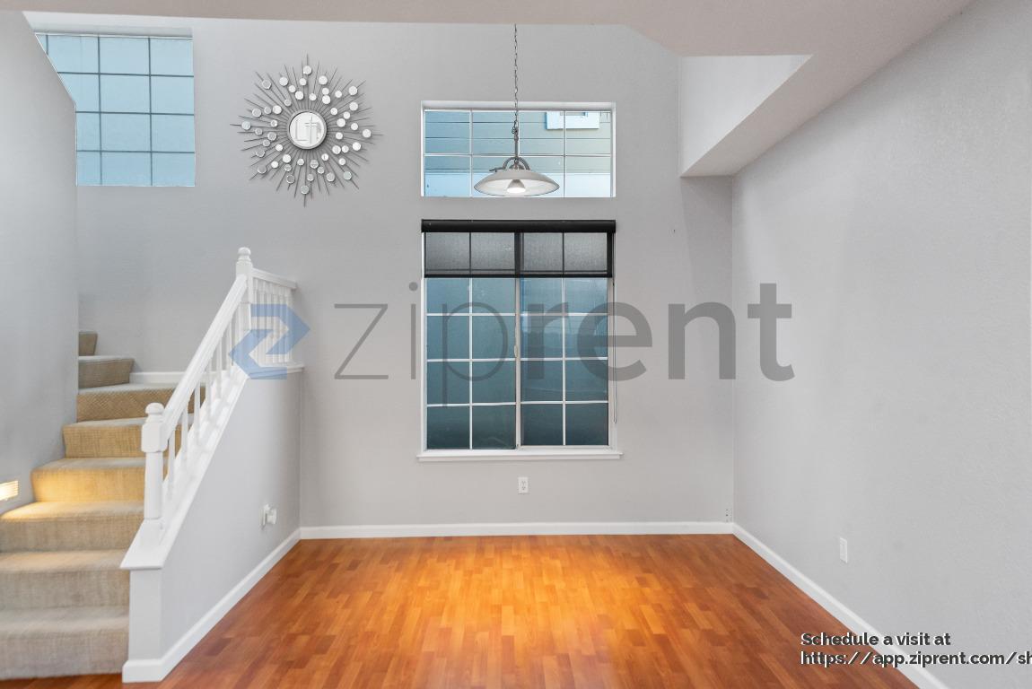 Building Photo - 281 Scotts Valley