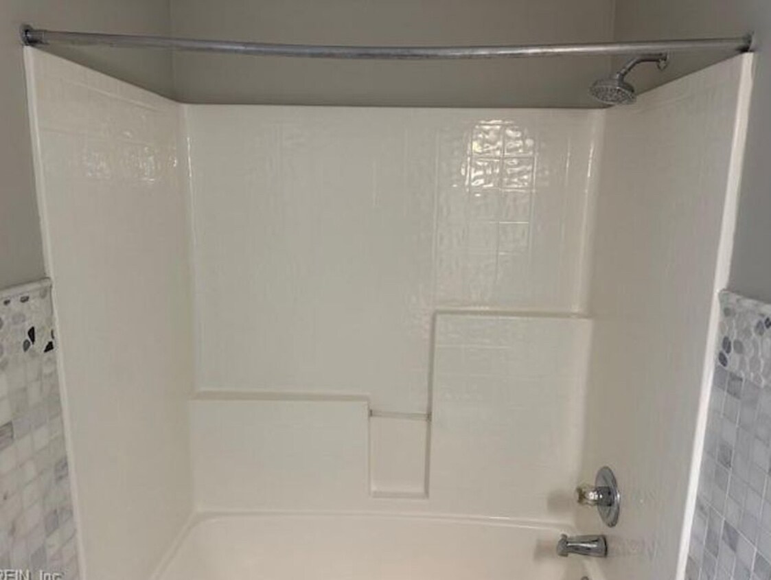 Building Photo - 4404 Glen Ellert Ct